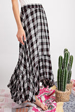 Load image into Gallery viewer, Plaid Yarn Crinkle Skirt